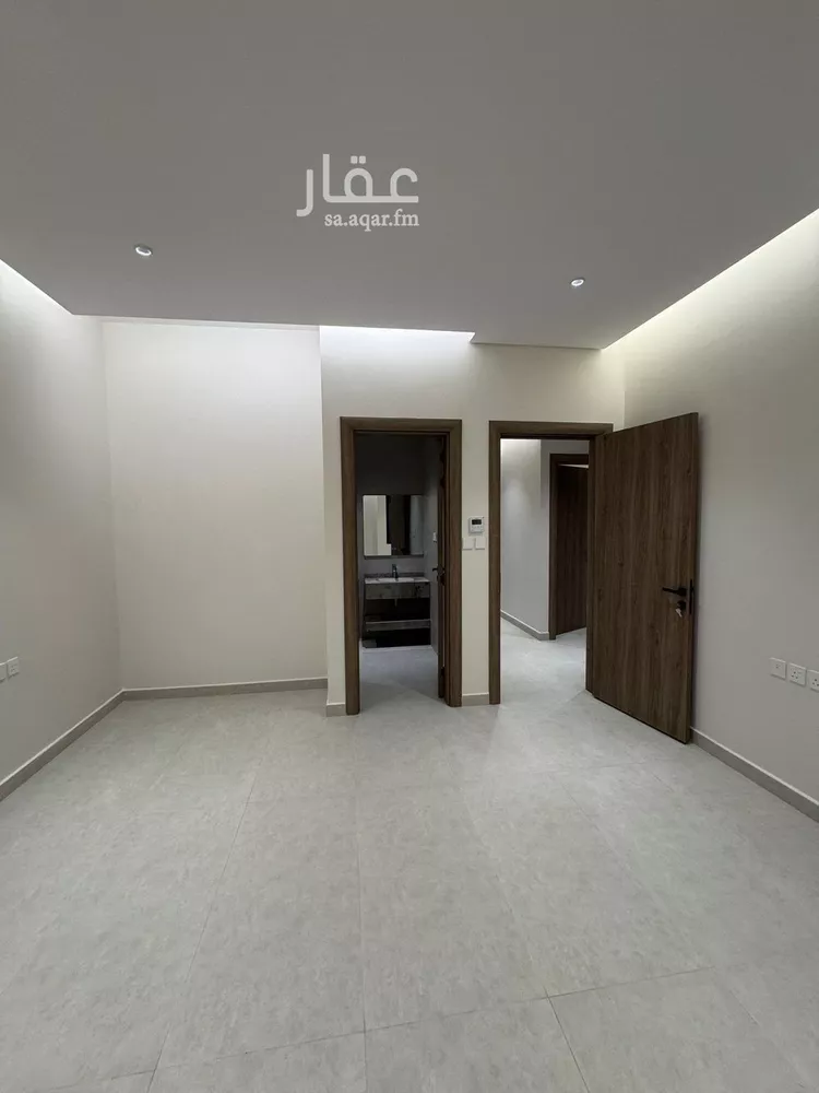 Villa for Sale in Riyadh Al Arid 11