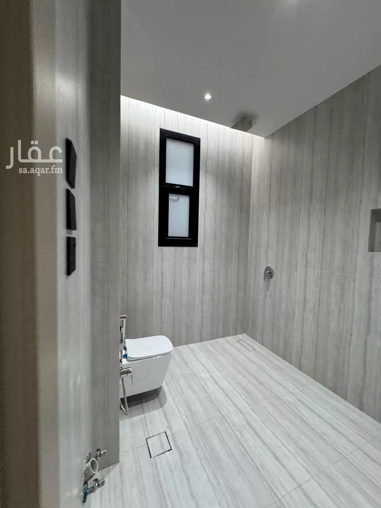 فيلا للبيع في شارع محمد صالح قزاز, حي العارض, مدينة الرياض, منطقة الرياض 14
