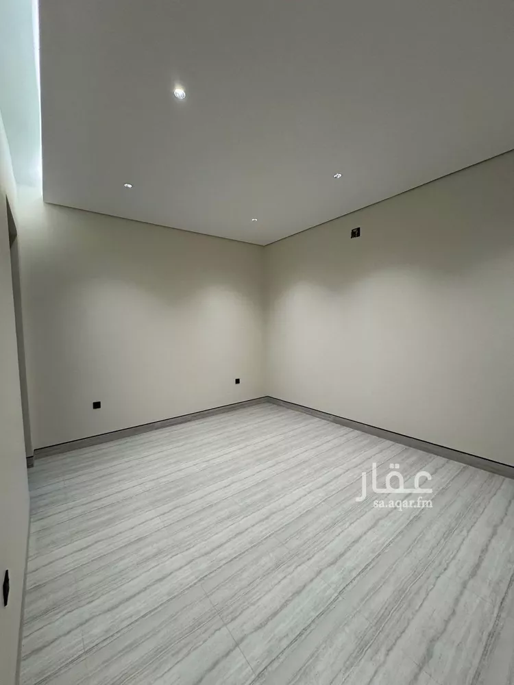 فيلا للبيع في شارع محمد صالح قزاز, حي العارض, مدينة الرياض, منطقة الرياض 17