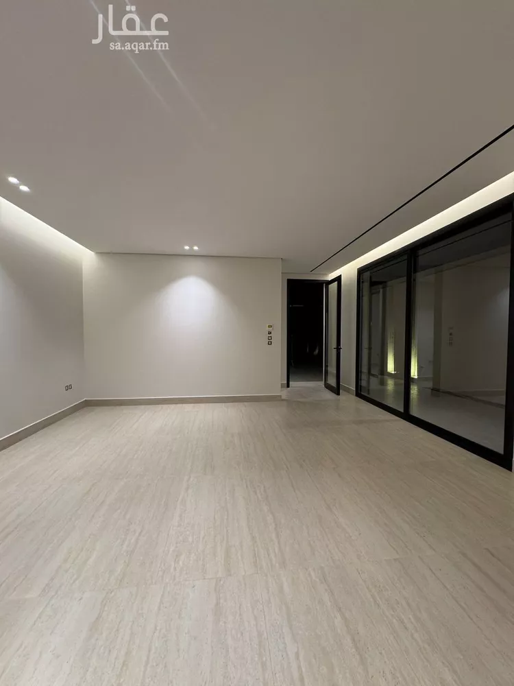 Villa for Sale in Riyadh Al Arid 10