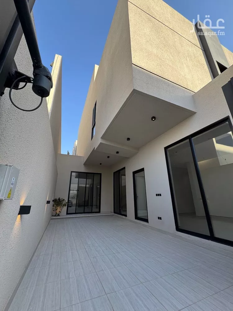 فيلا للبيع في شارع ابن أبي ذئب, حي النرجس, مدينة الرياض, منطقة الرياض 1 صورة