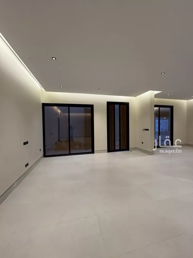 Villa for Sale in Riyadh Al Arid 11