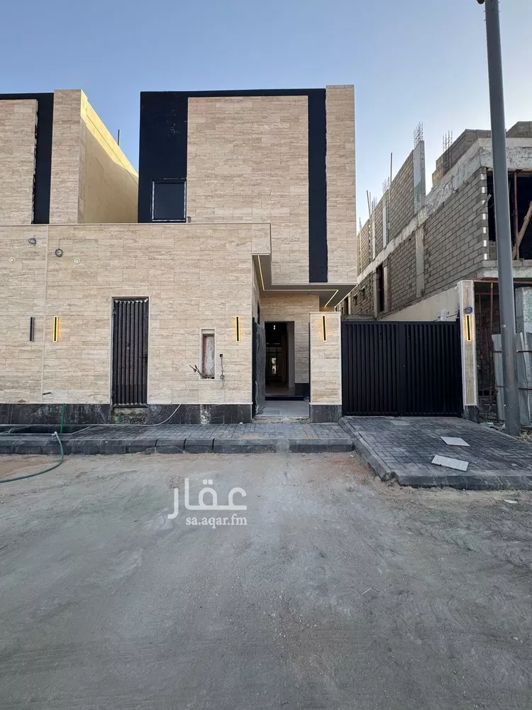 فيلا للبيع في شارع يزيد بن الاصم, حي العارض, مدينة الرياض, منطقة الرياض