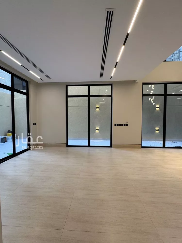 Villa for Sale in Riyadh Al Arid 7
