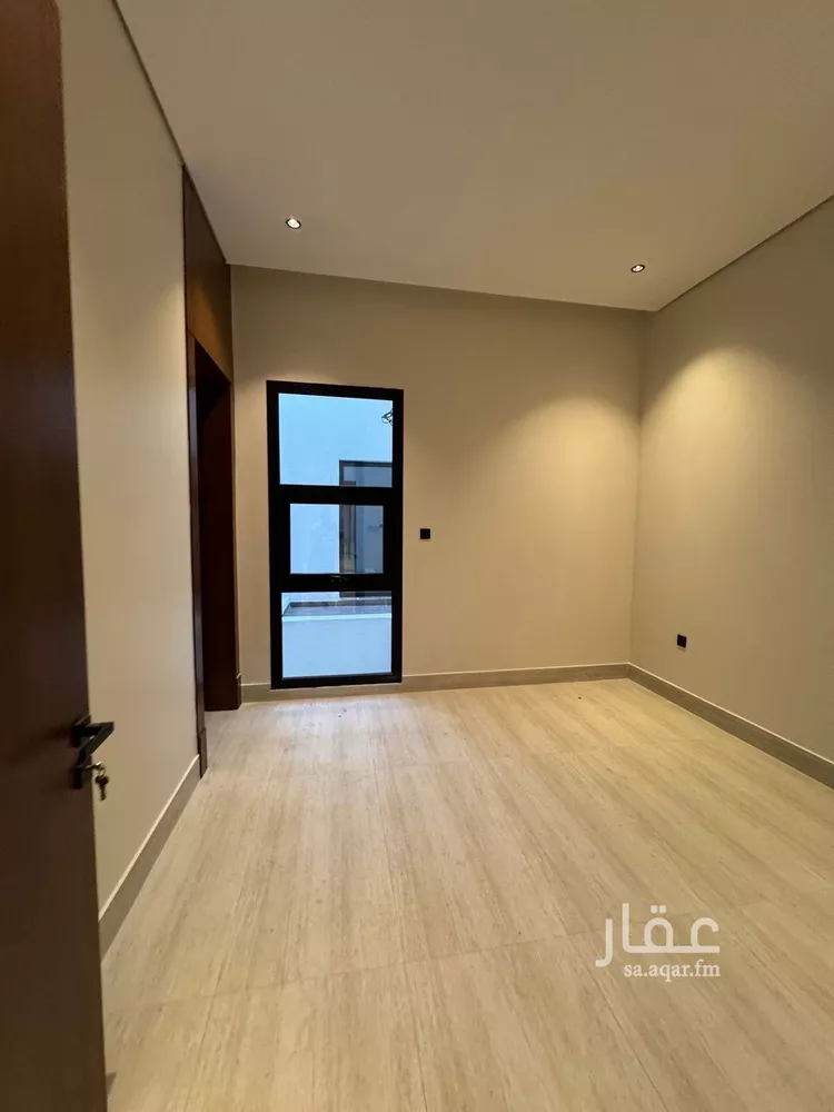 Villa for Sale in Riyadh Al Arid 15