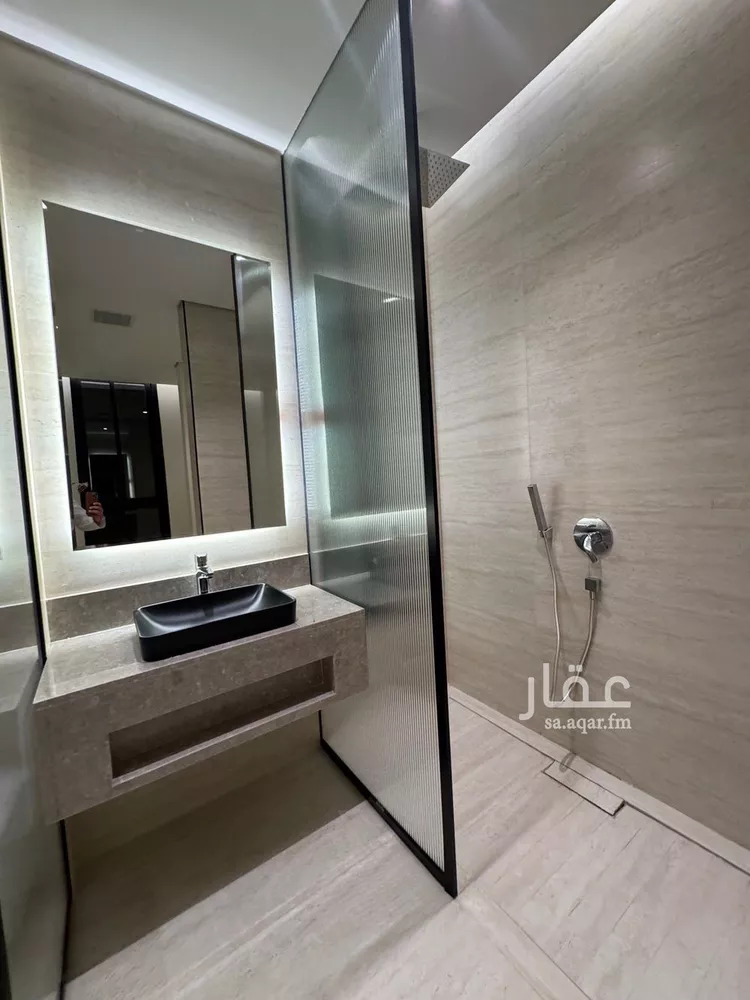 فيلا للبيع في شارع يحيى البرمكي, حي النرجس, مدينة الرياض, منطقة الرياض 9