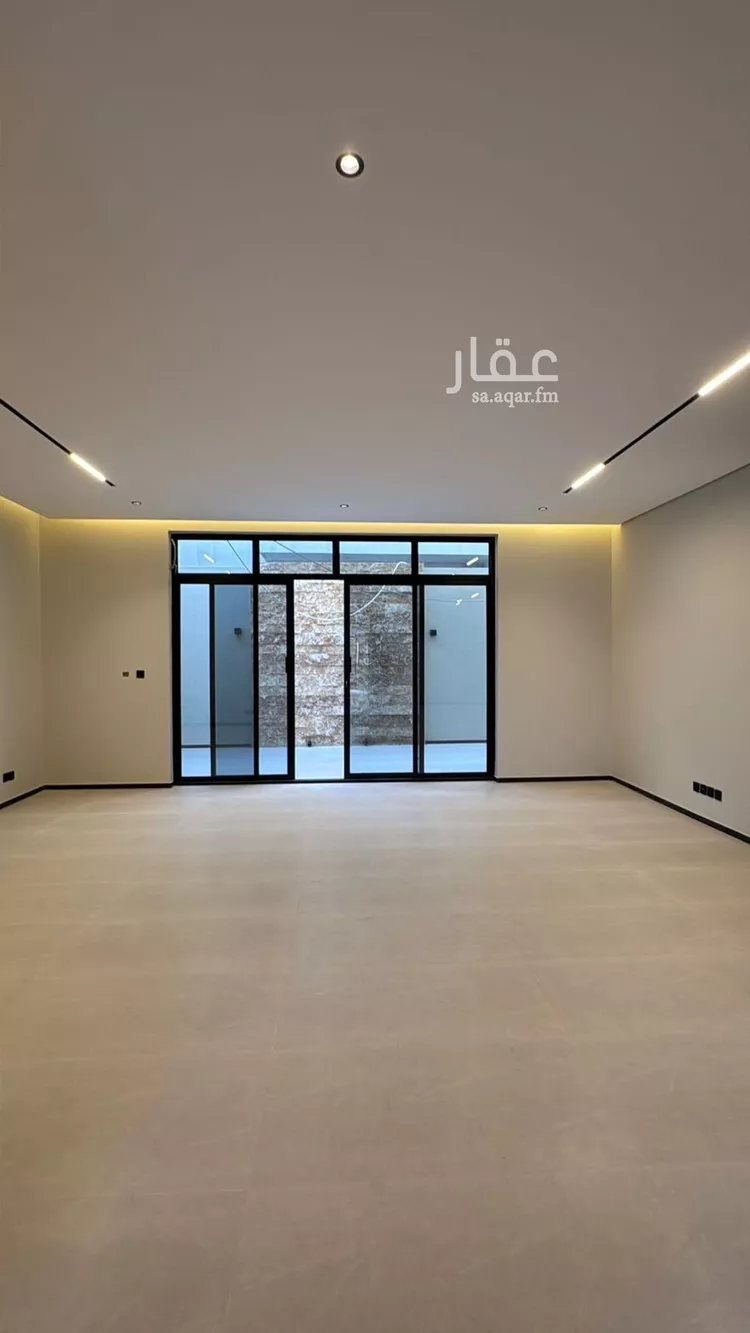 فيلا للبيع في شارع الحوافظ, حي العارض, مدينة الرياض, منطقة الرياض