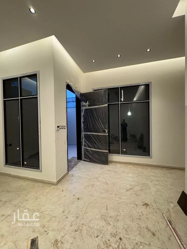 فيلا للبيع في شارع احمد بن حسين الشغدري, حي العارض, مدينة الرياض, منطقة الرياض صورة 3