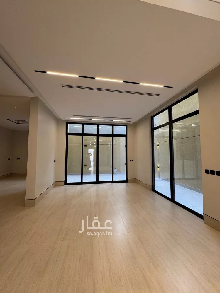 فيلا للبيع في شارع يزيد بن الاصم, حي العارض, مدينة الرياض, منطقة الرياض 7