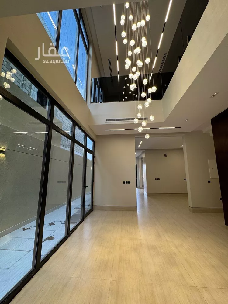 Villa for Sale in Riyadh Al Arid 9