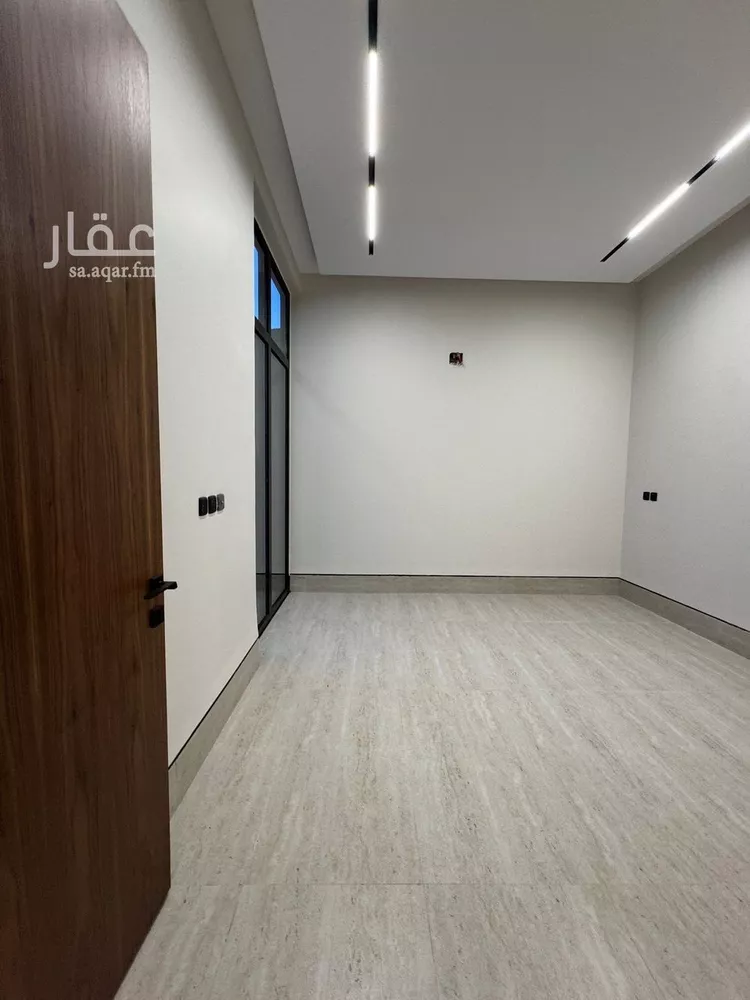 فيلا للبيع في شارع محمد بن فقيه, حي العارض, مدينة الرياض, منطقة الرياض صورة 3