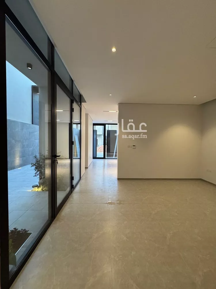 فيلا للبيع في شارع أبي الحسين الرضي, حي العارض, مدينة الرياض, منطقة الرياض صورة 2