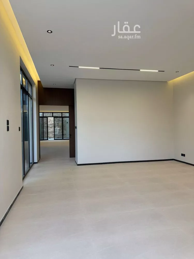 فيلا للبيع في شارع احمد بن حسين الشغدري, حي العارض, مدينة الرياض, منطقة الرياض صورة 2