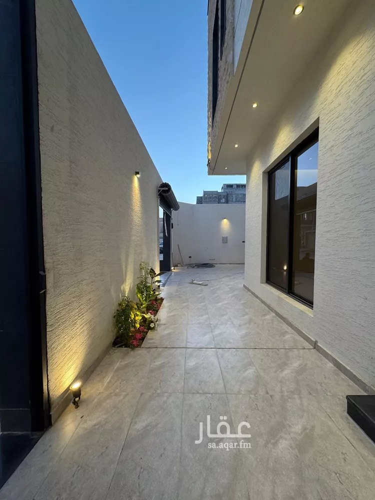 فيلا للبيع في شارع أبي الحسين الرضي, حي العارض, مدينة الرياض, منطقة الرياض صورة 2