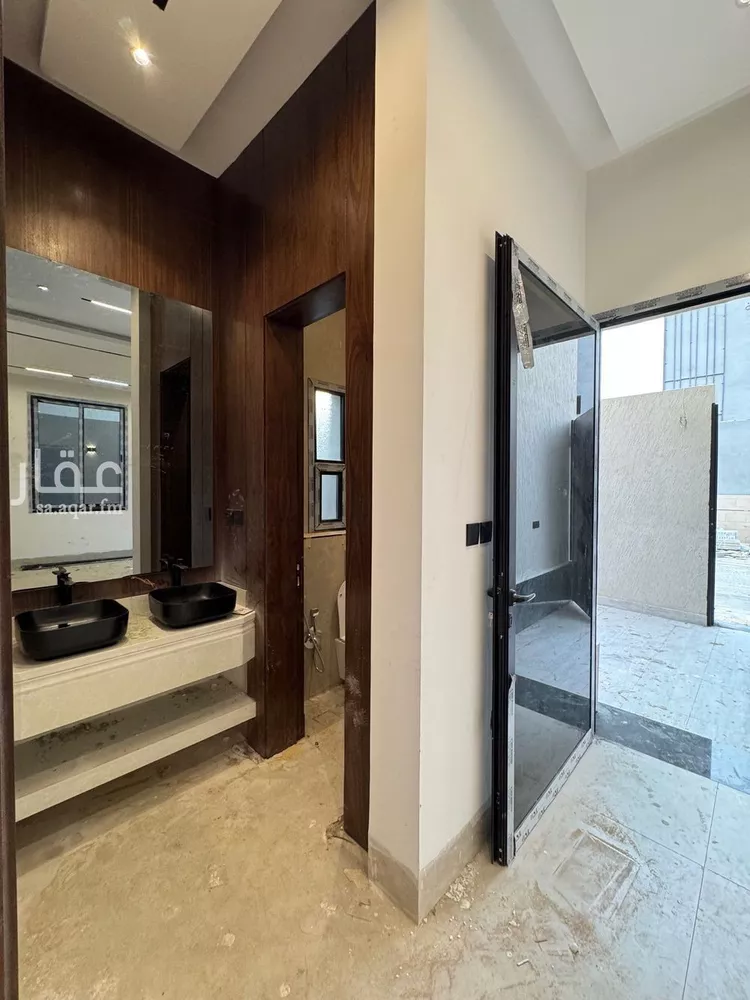 Villa for Sale in Riyadh Al Arid 9