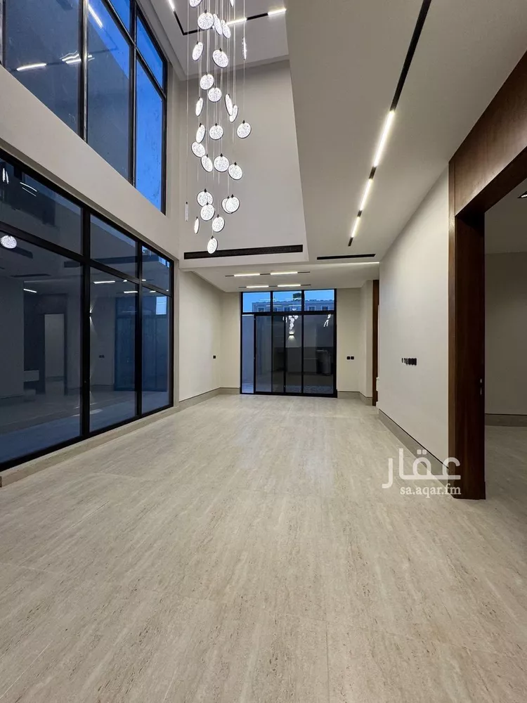 فيلا للبيع في شارع الحوافظ, حي العارض, مدينة الرياض, منطقة الرياض صورة 2