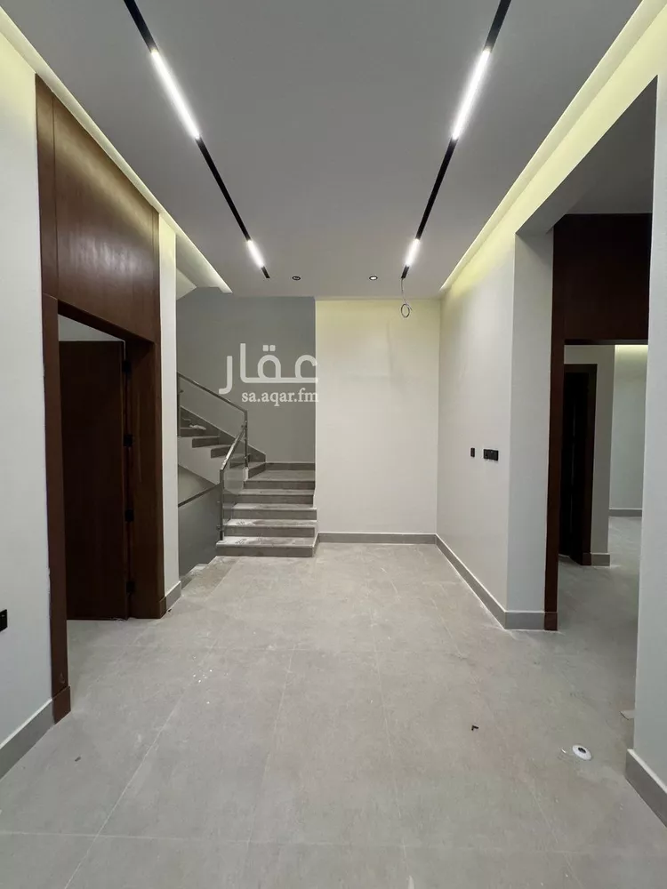 فيلا للبيع في شارع عبدالمنعم القلعي, حي العارض, مدينة الرياض, منطقة الرياض صورة 5