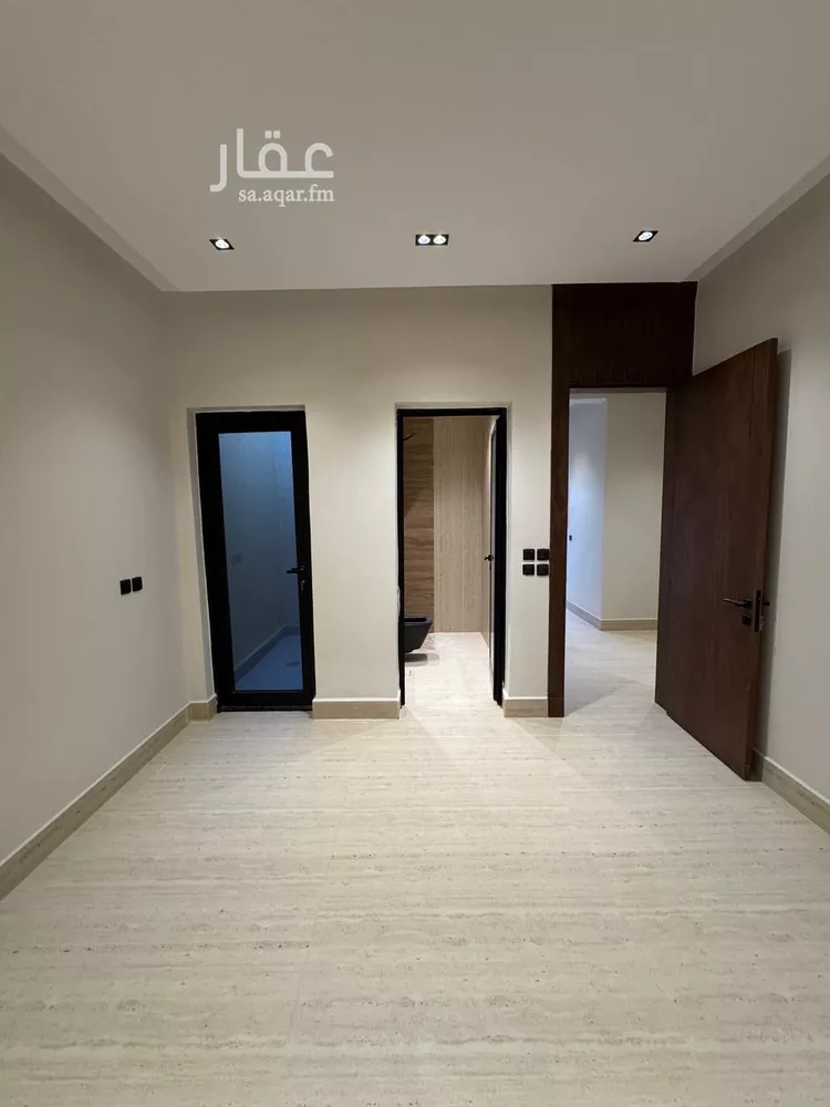 دور للبيع في شارع محمد بن قرحون, حي العارض, مدينة الرياض, منطقة الرياض صورة 3