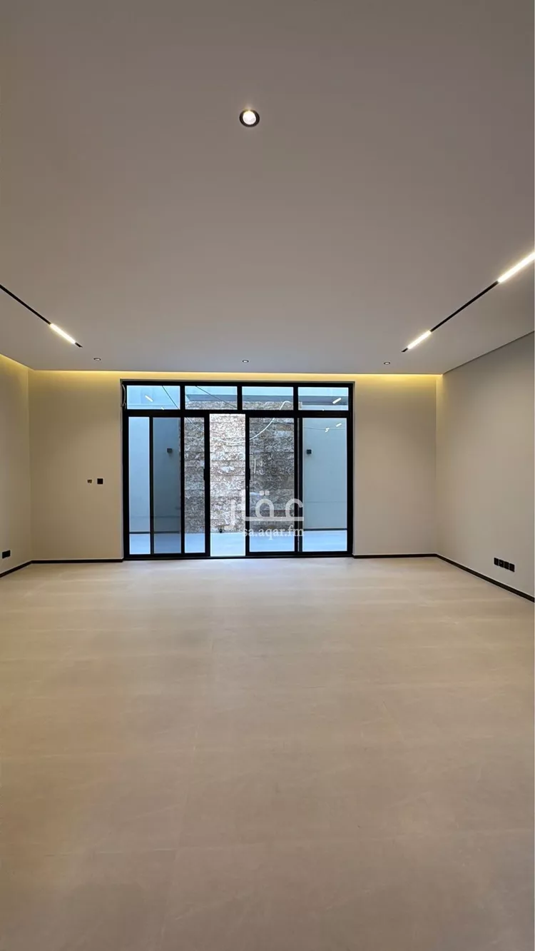 فيلا للبيع في شارع الحوافظ, حي العارض, مدينة الرياض, منطقة الرياض صورة 4