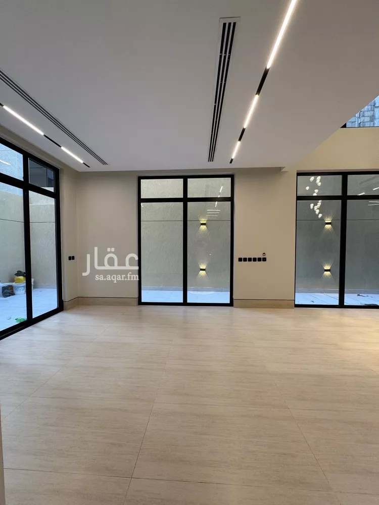 فيلا للبيع في شارع العدل, حي العارض, مدينة الرياض, منطقة الرياض صورة 2