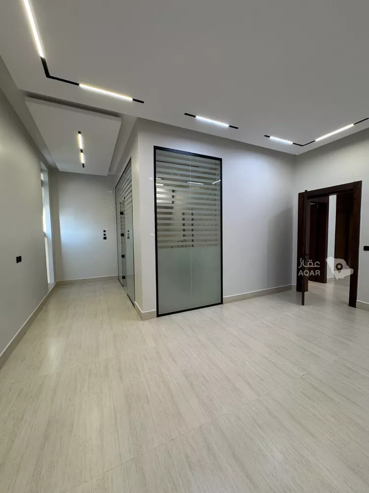 Villa for Sale in Riyadh Al Arid 10