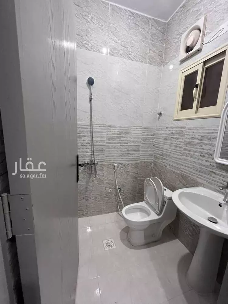 شقة للإيجار في شارع المصيف 1, حي المعارض, مدينة خميس مشيط, منطقة عسير صورة 2