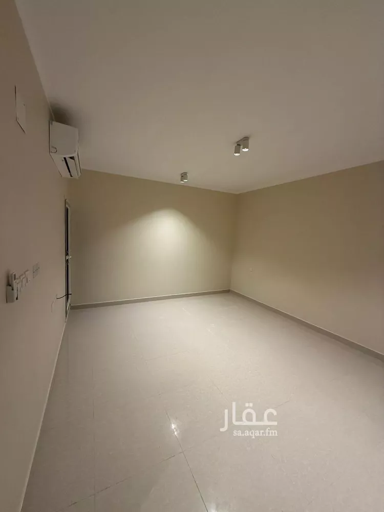 شقة للإيجار في شارع عمرو بن كلثوم, حي عرقة, مدينة الرياض, منطقة الرياض