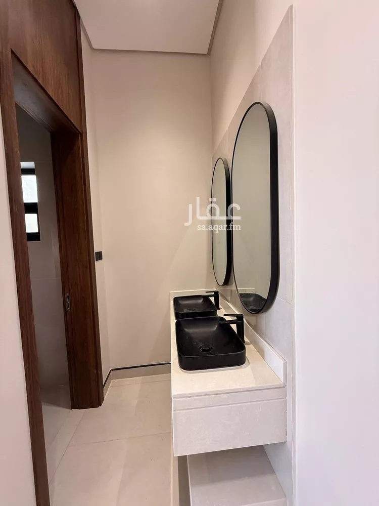 فيلا للبيع في شارع علي بن الأثير, حي الرمال, مدينة الرياض, منطقة الرياض صورة 3