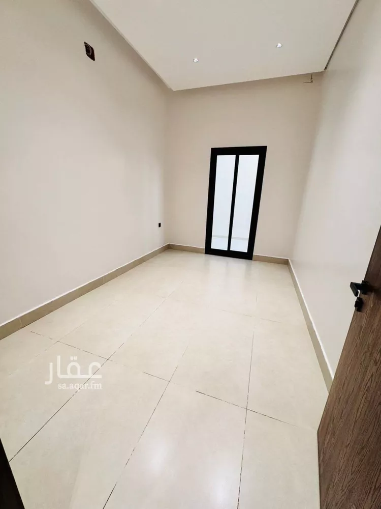 دور للبيع في شارع عزت خطاب, حي الرمال, مدينة الرياض, منطقة الرياض صورة 4