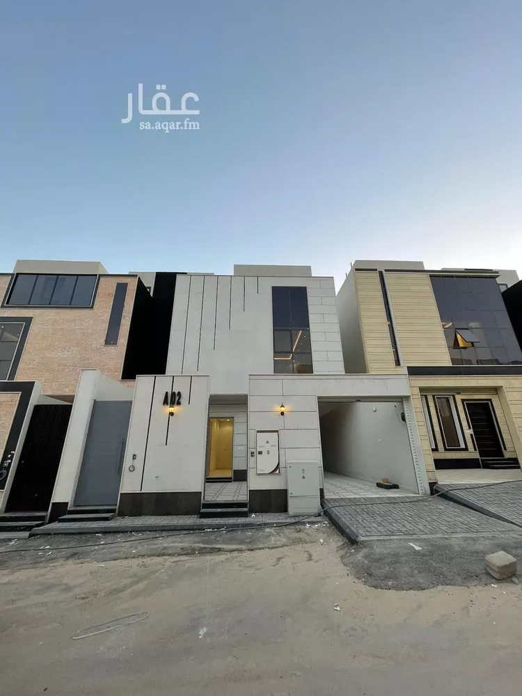 فيلا للبيع في شارع عمر الصفار, حي المرجان, مدينة الرياض, منطقة الرياض