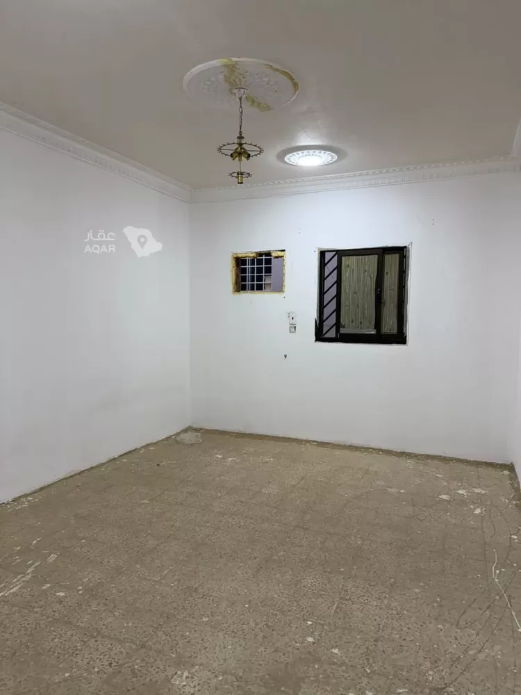 Building for Rent in Riyadh Al Khaleej