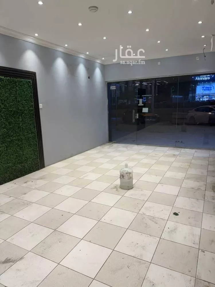 محل للإيجار في شارع الشيخ حسن بن حسين بن علي, حي الخليج, مدينة الرياض, منطقة الرياض صورة 2