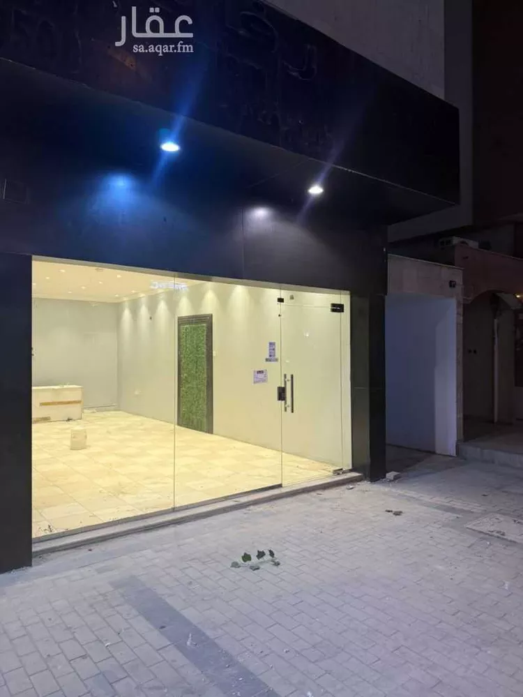 محل للإيجار في شارع الشيخ حسن بن حسين بن علي, حي الخليج, مدينة الرياض, منطقة الرياض