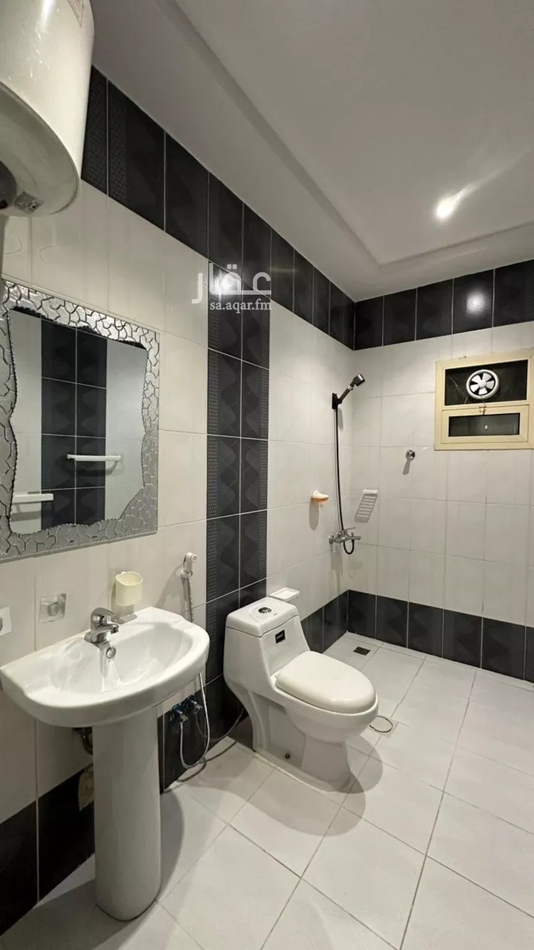 شقة للإيجار في شارع الأمير عبدالله بن سعود بن عبدالله صنيت, حي الصحافة, مدينة الرياض, منطقة الرياض صورة 4