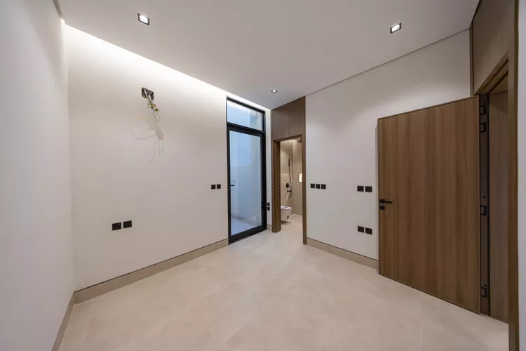 Floor for Sale in Riyadh Al Ezdihar 12