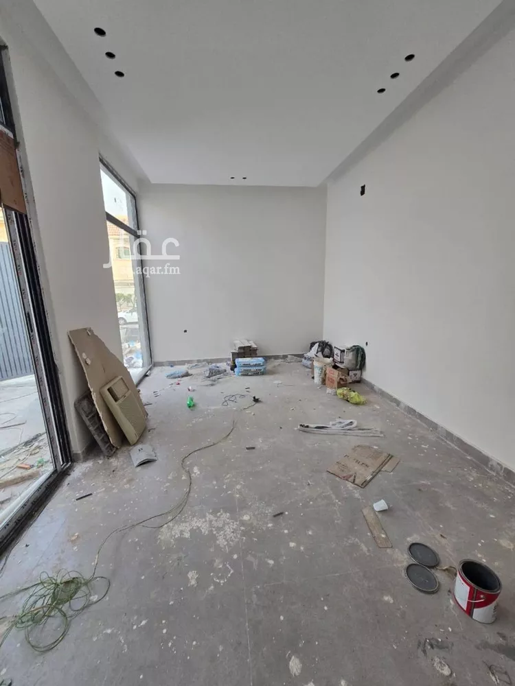 دور للبيع في شارع العريجاء, حي إشبيلية, مدينة الرياض, منطقة الرياض صورة 2