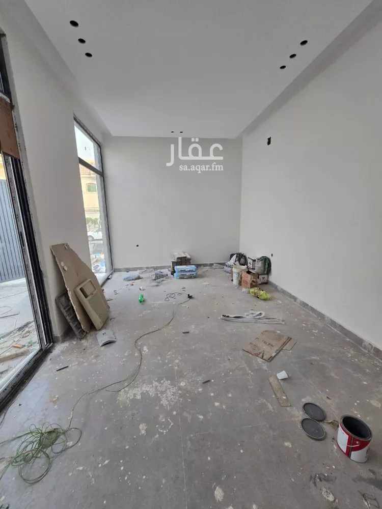 دور للبيع في شارع العريجاء, حي إشبيلية, مدينة الرياض, منطقة الرياض صورة 4