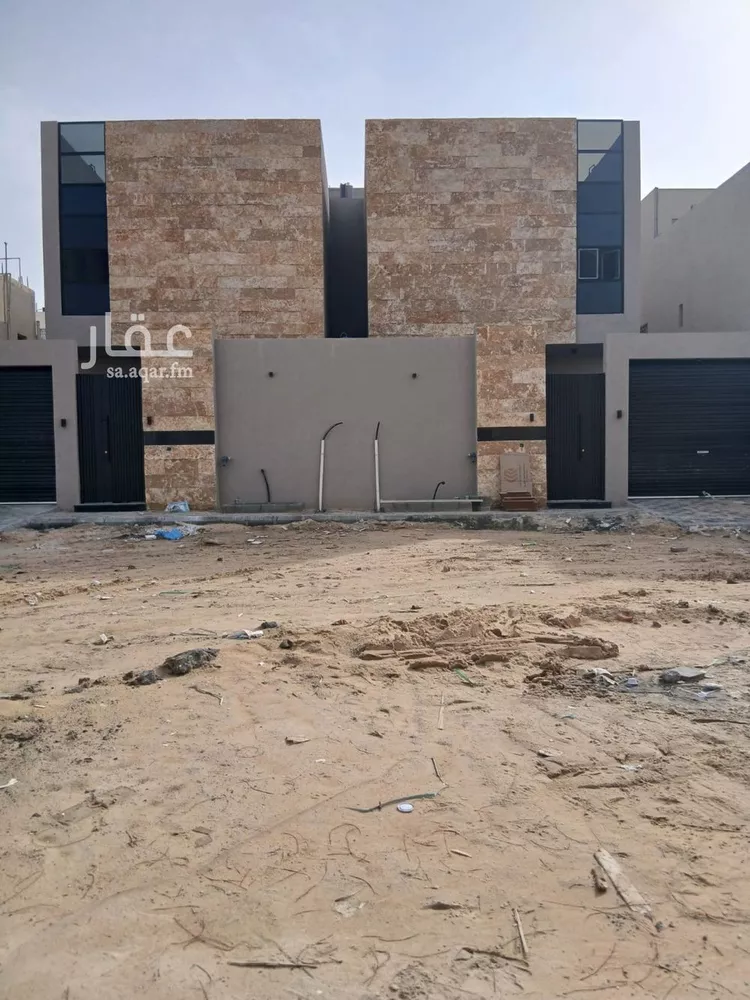 فيلا للبيع في شارع الخفجي, حي ضاحية الملك فهد, مدينة الدمام, المنطقة الشرقية صورة 2