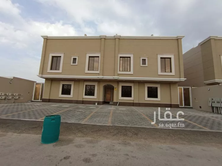 شقة للبيع في شارع السد, حي البحيرة, مدينة الخبر, المنطقة الشرقية صورة 2