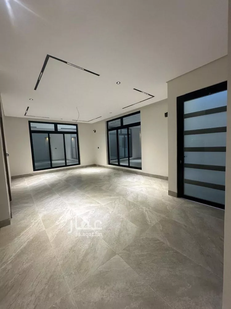 فيلا للبيع في شارع القمر, حي الشروق, مدينة الدمام, المنطقة الشرقية صورة 2