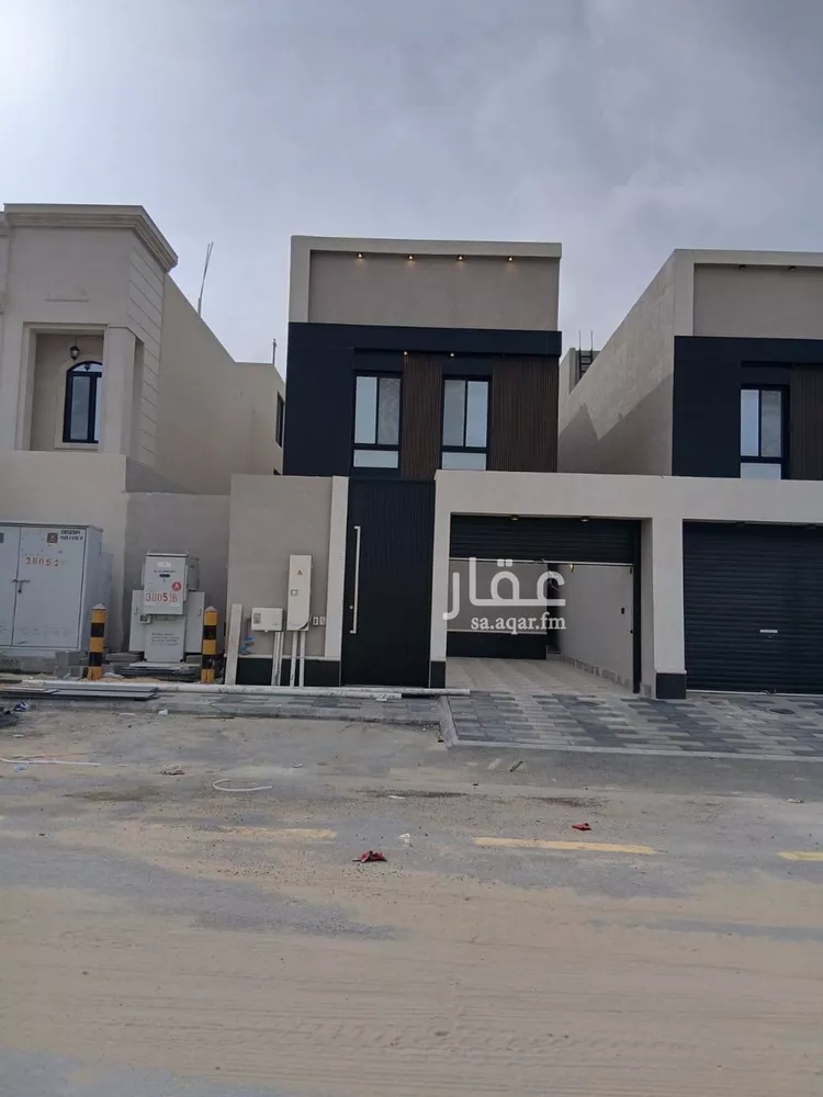 فيلا للبيع في شارع ابن شهيد الاندلسي, حي المنار, مدينة الدمام, المنطقة الشرقية