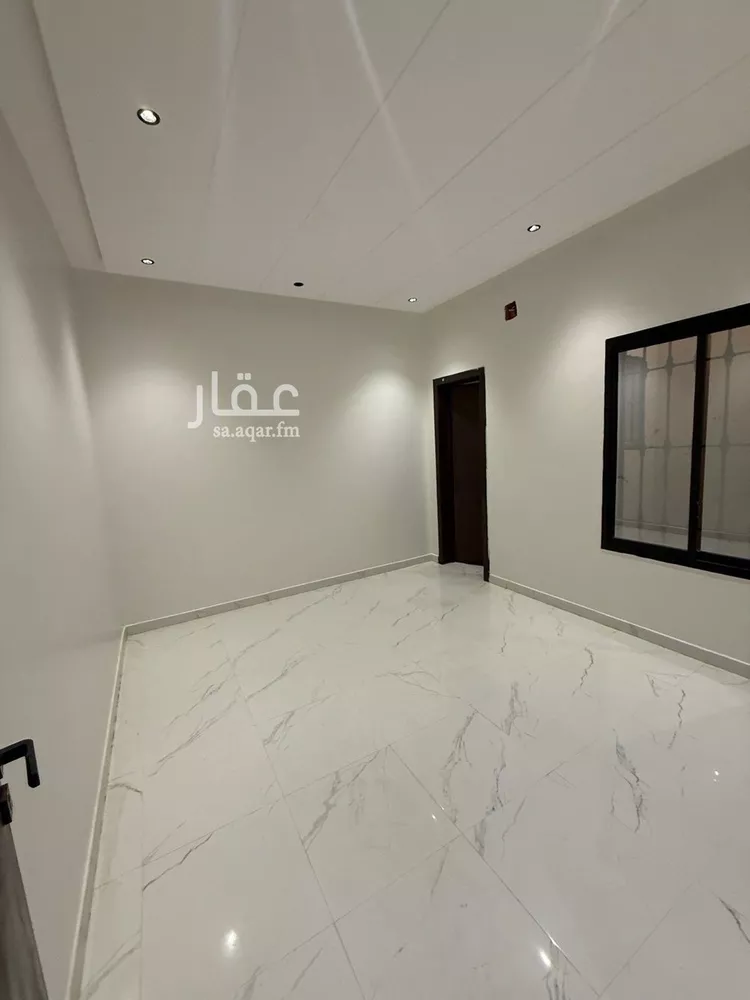 Floor for Rent in Riyadh Tuwaiq 12