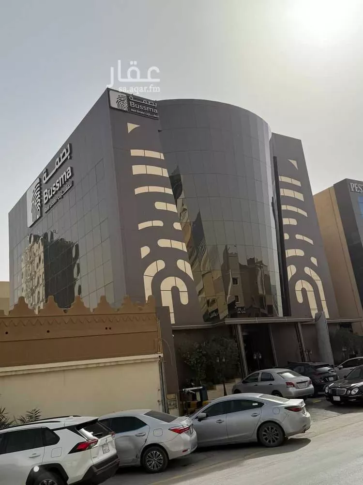عمارة للبيع في شارع العمرة, حي الملقا, مدينة الرياض, منطقة الرياض صورة 3