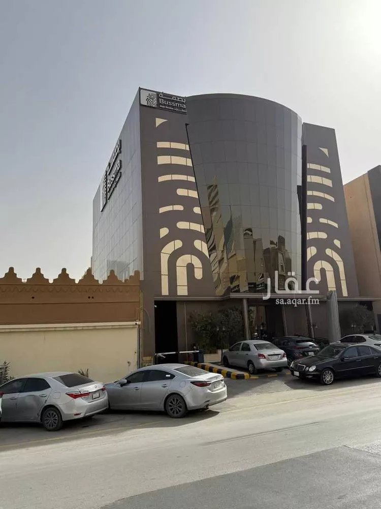 عمارة للبيع في شارع العمرة, حي الملقا, مدينة الرياض, منطقة الرياض صورة 2