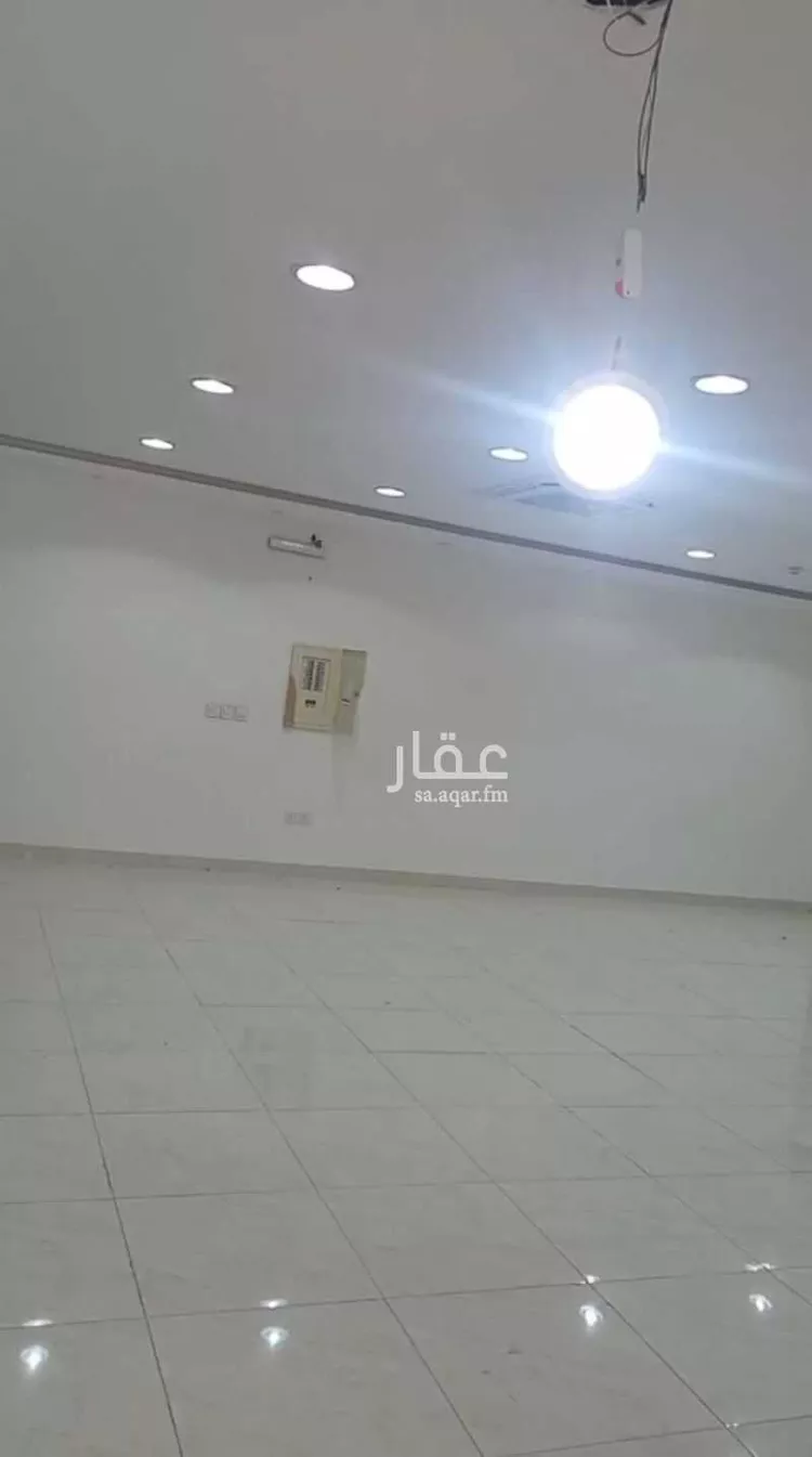 مكتب تجاري للإيجار في شارع الاخيار, حي الجزيرة, مدينة الرياض, منطقة الرياض 1 صورة