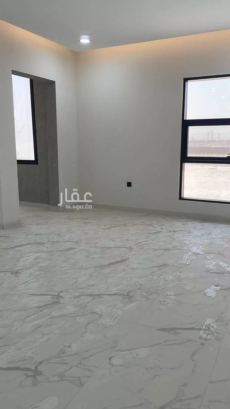 فيلا للبيع في شارع 114, حي الشعلة, مدينة الدمام, المنطقة الشرقية صورة 2