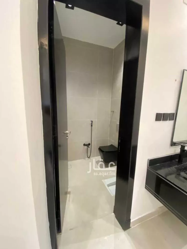 Floor for Sale in Khamis Mushait Ar Rabie 12