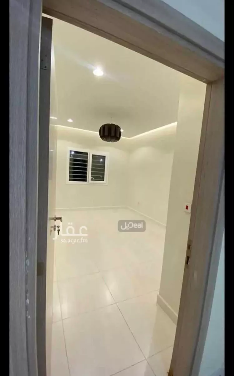 فيلا للبيع في شارع ناصر الدين البيضاوي, حي المنصورة, مدينة خميس مشيط, منطقة عسير صورة 3