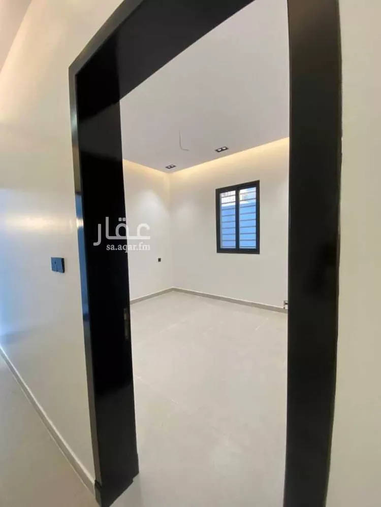Floor for Sale in Khamis Mushait Ar Rabie 14