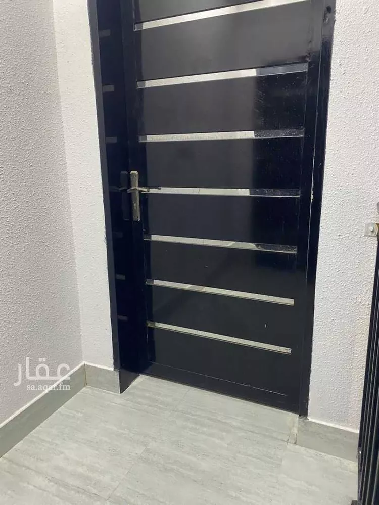 Floor for Sale in Riyadh Okaz 20